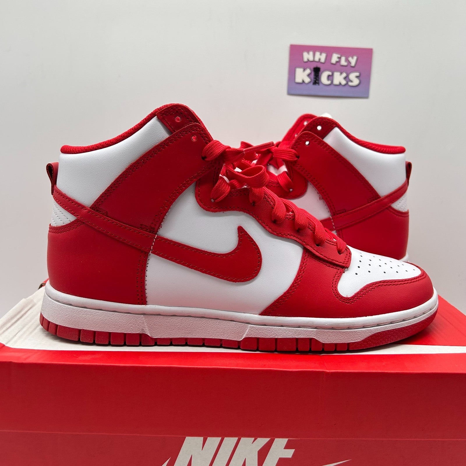 Size 8.5 Nike Dunk High Retro Championship Red-White