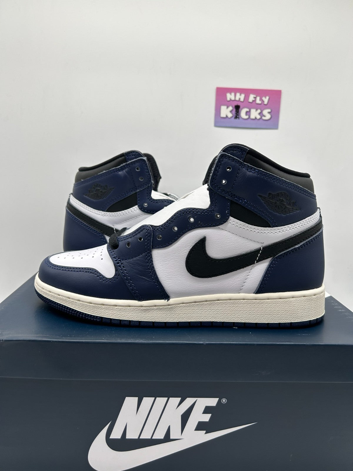 Size 6.5Y Air Jordan 1 Retro High OG GS Midnight Navy/Black-White-Sail New