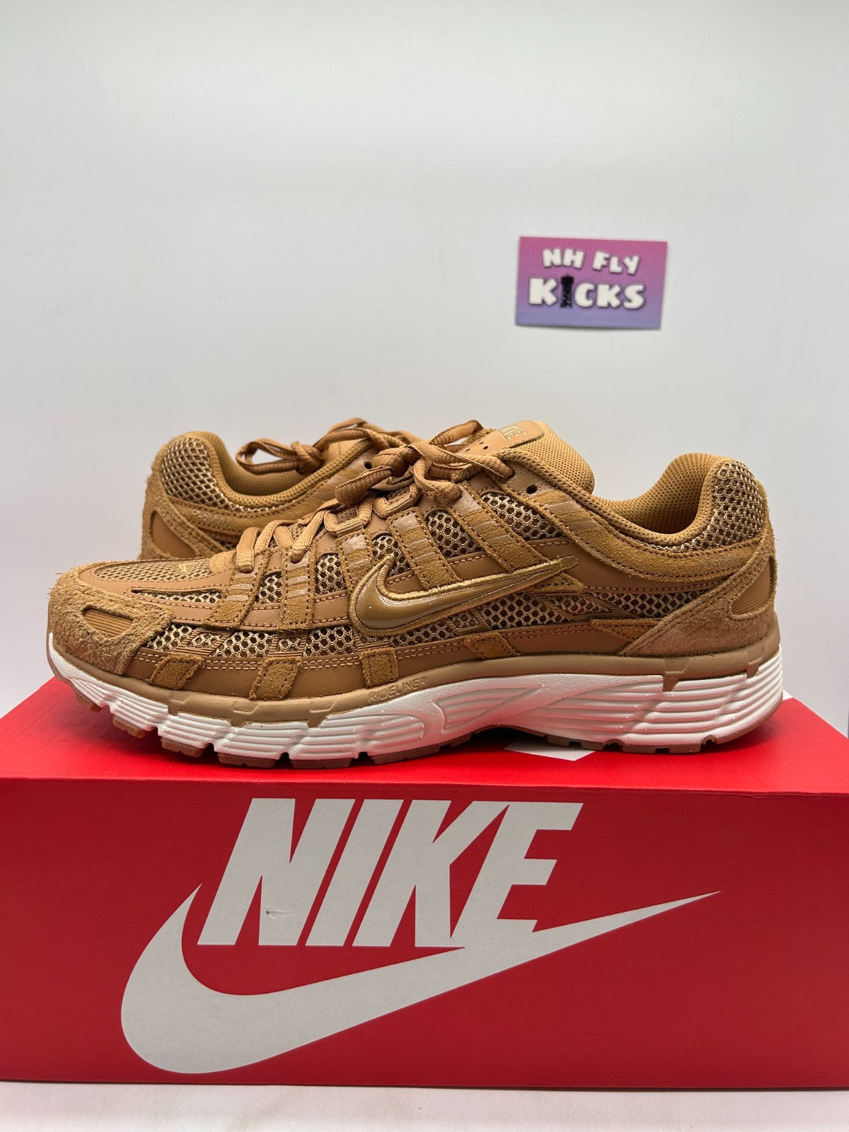 Size 10.5 Nike P-6000 SE Flex Metallic Gold Sail NEW