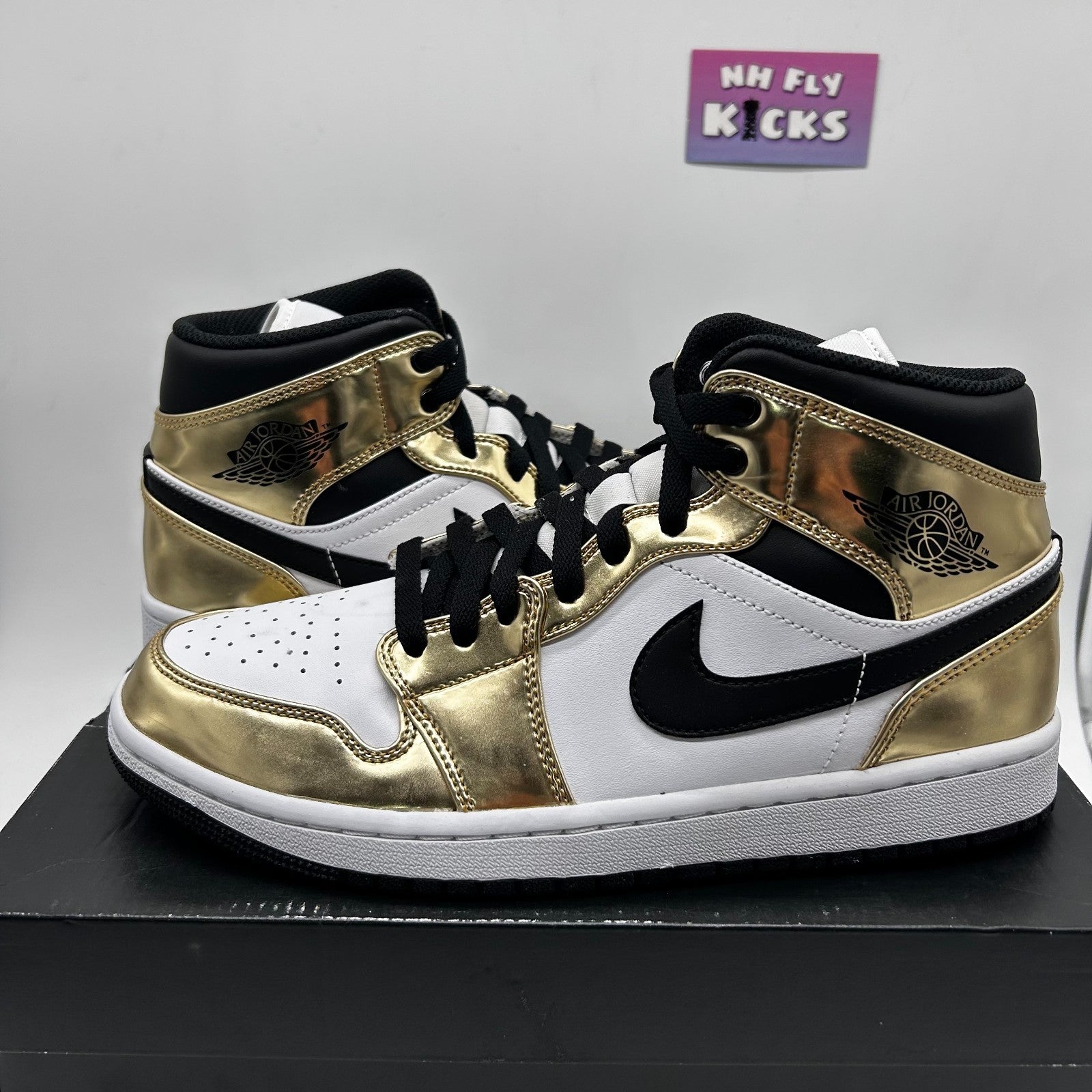 Size 8.5 Nike Air Jordan 1 Mid SE Metallic Gold/White Black NEW