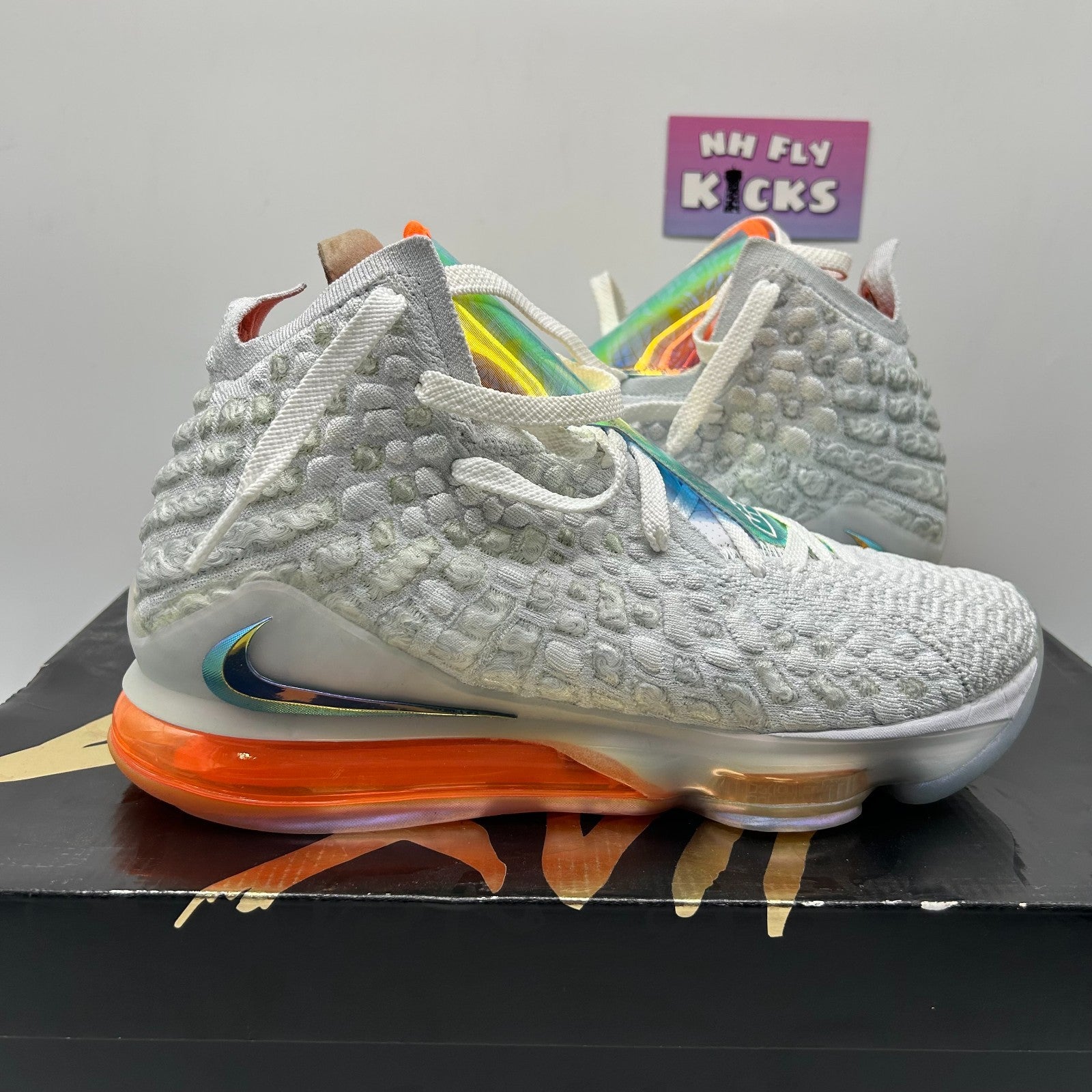 Size 9 Nike LeBron 17 LMTD Future Air White/Tech Gray-Quasar Purple