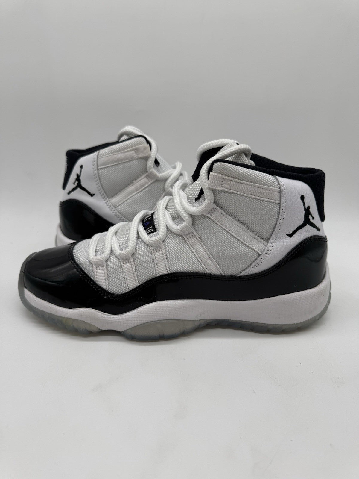 Size 6 - Jordan 11 Retro High Concord