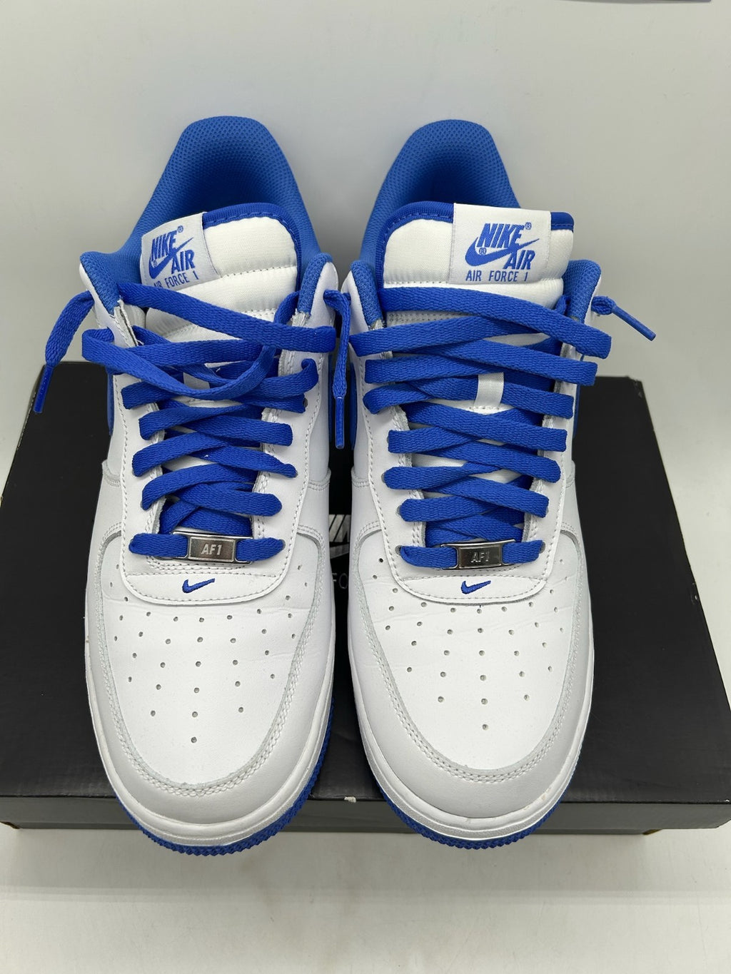 Air Force 1 Low Medium Blue Size 10.5 (WITH BOX)