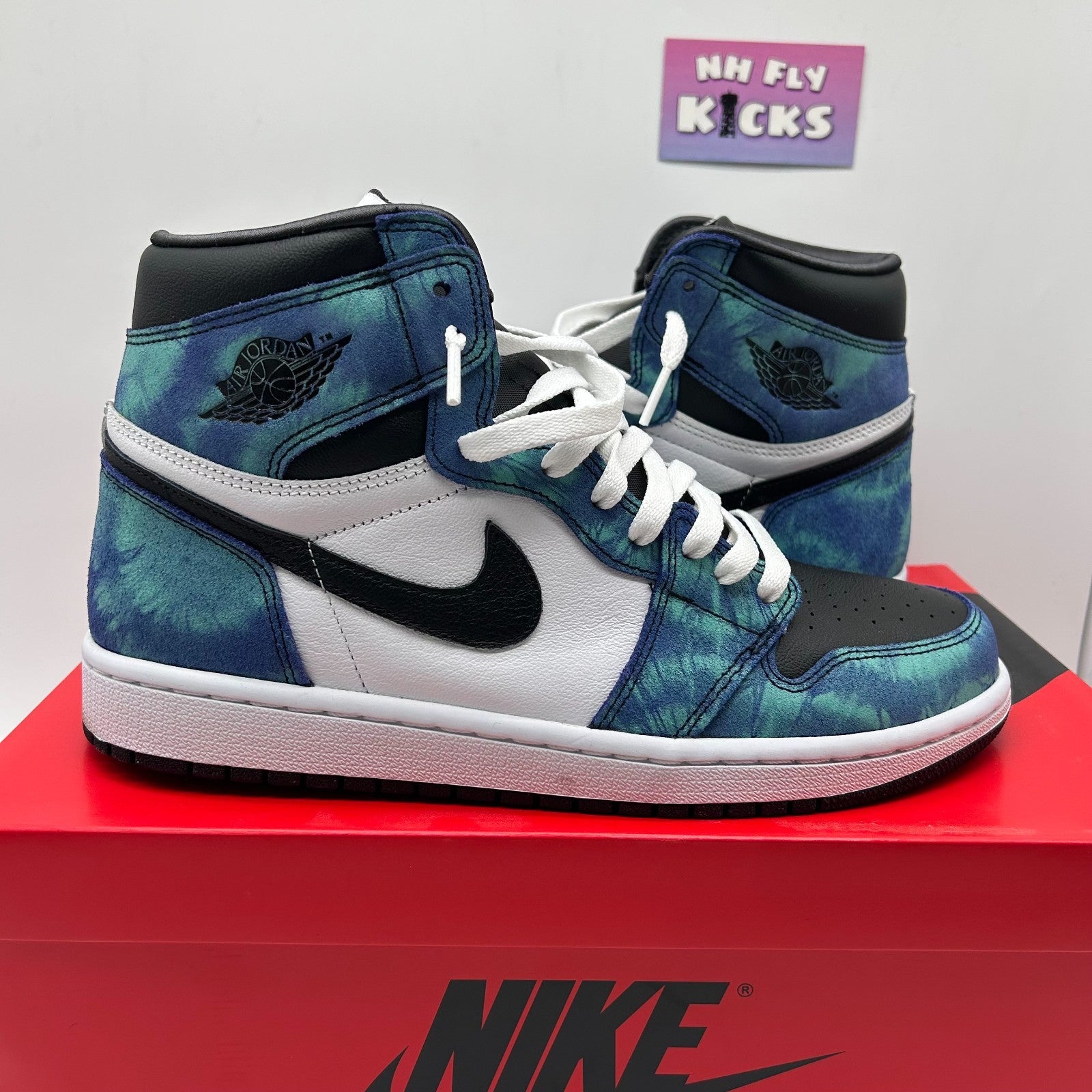 Size 10.5 Nike Air Jordan 1 High OG Tie Dye White/Black-Aurora Green