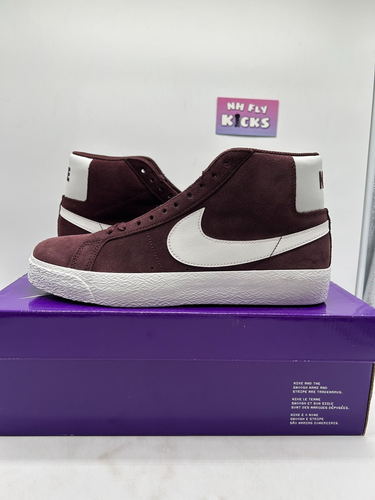 Size 9 Nike SB Zoom Blazer Mid Burgundy Crush NEW