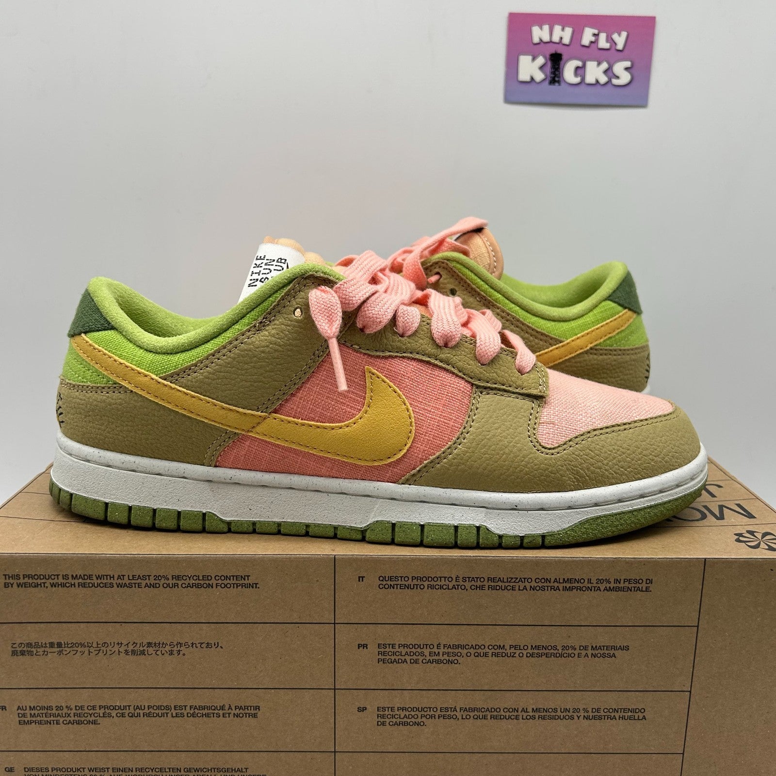 Size 8.5 Nike Dunk Low Sun Club Arctic Orange Sanded Gold
