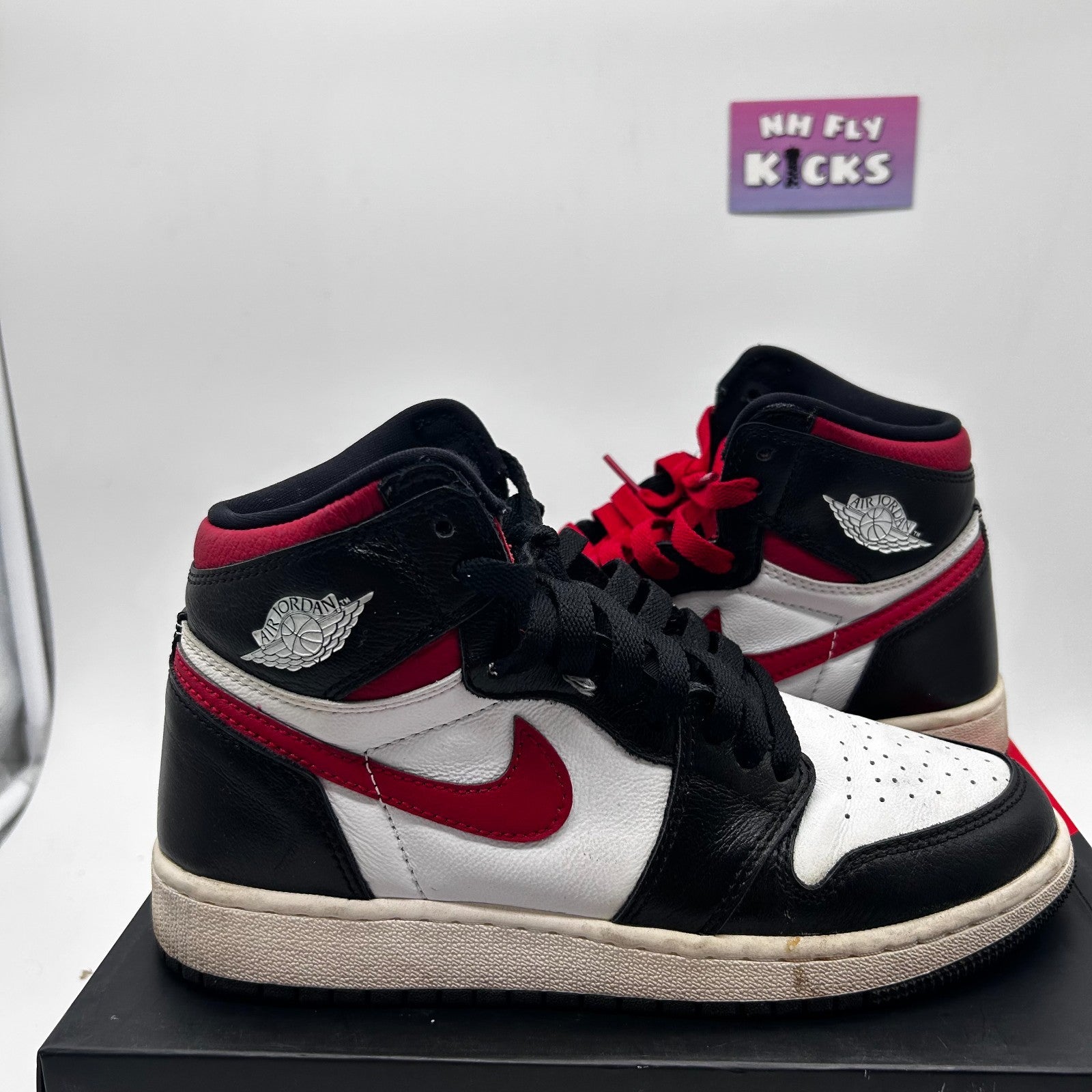 Size 5Y Nike Air Jordan 1 Retro High OG Black/Gym Red-White-Sail